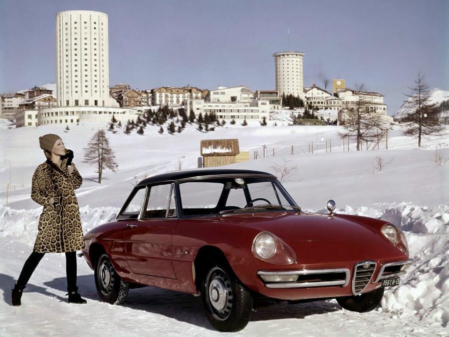  Alfa Romeo Spider 1600 Duetto (105) 1966 года  (фото 23 из 41)